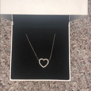SOLD!! Pandora heart necklace
